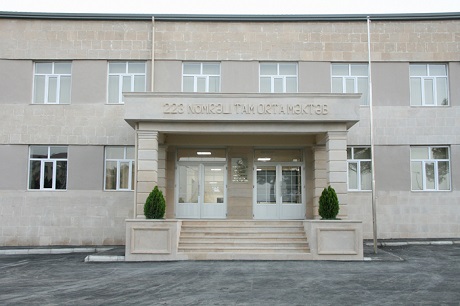 Qaradağ rayon 223 nömrəli tam orta məktəb